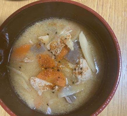 片麻痺の料理(豚汁)
