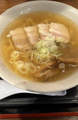 新橋　麺とおばんざいとお酒のお店　佳什